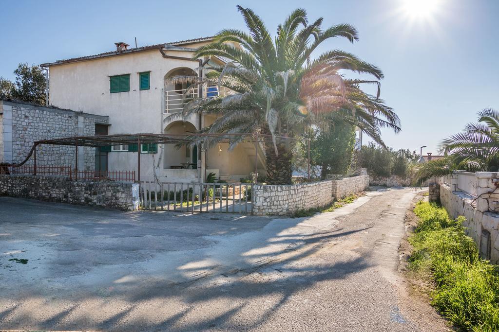 Apartment Srecko Vinišće 외부 사진