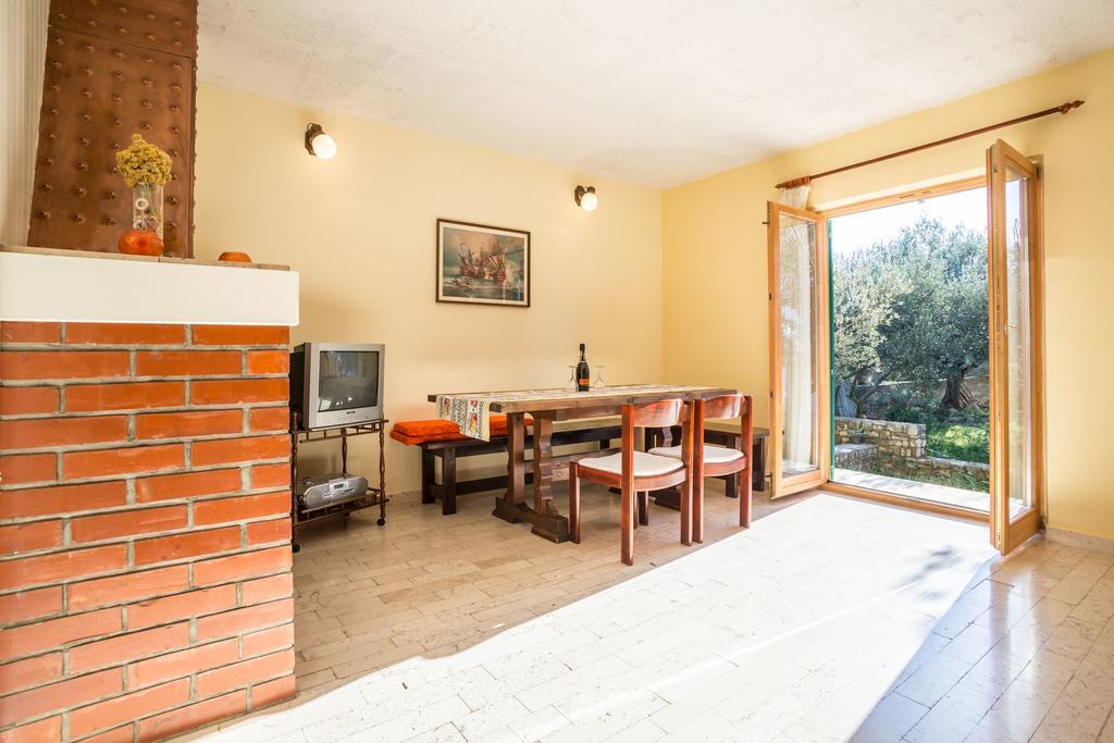 Apartment Srecko Vinišće 외부 사진