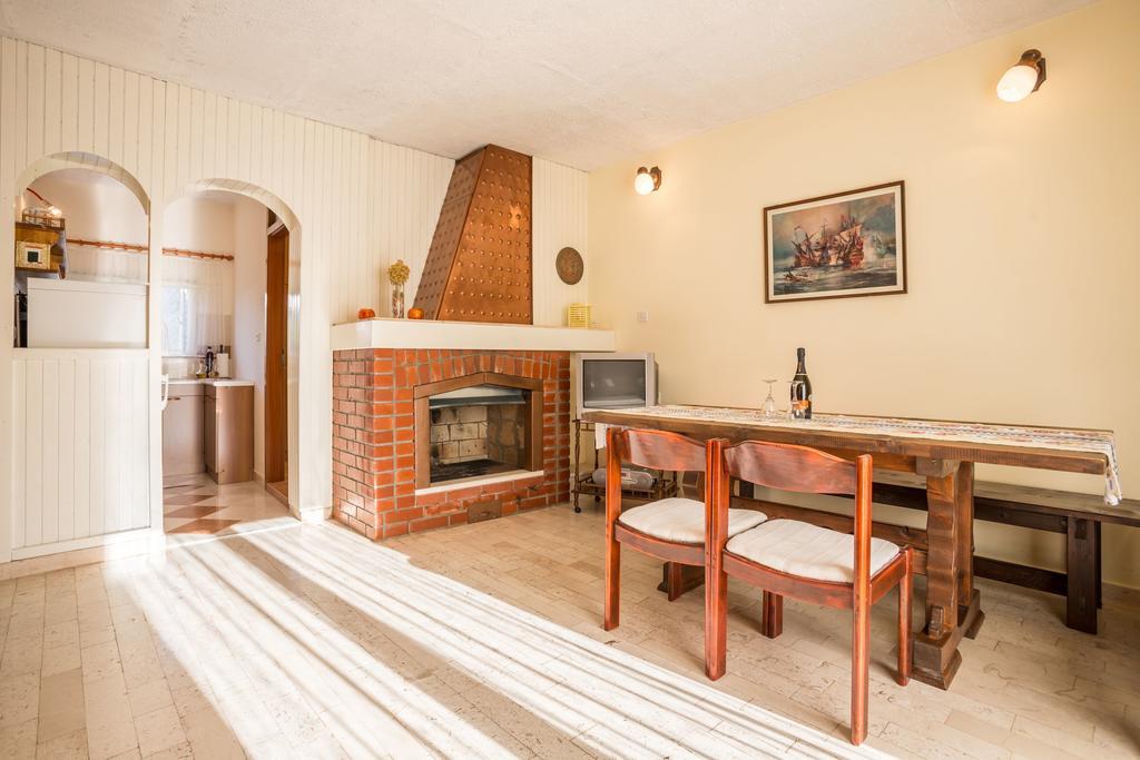 Apartment Srecko Vinišće 외부 사진