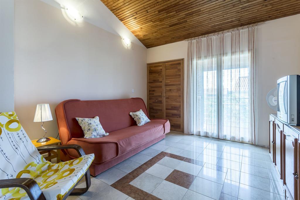 Apartment Srecko Vinišće 외부 사진