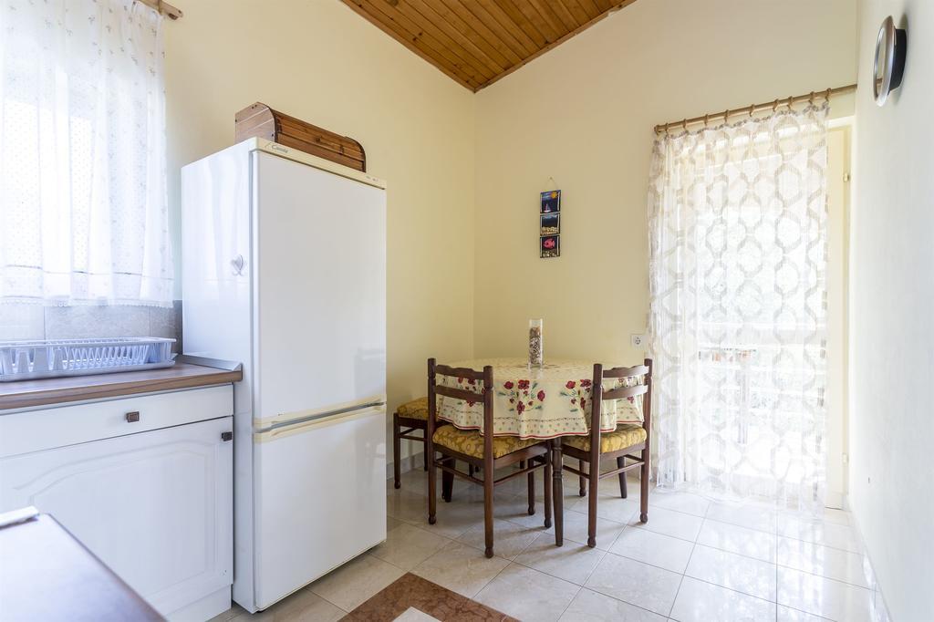 Apartment Srecko Vinišće 외부 사진