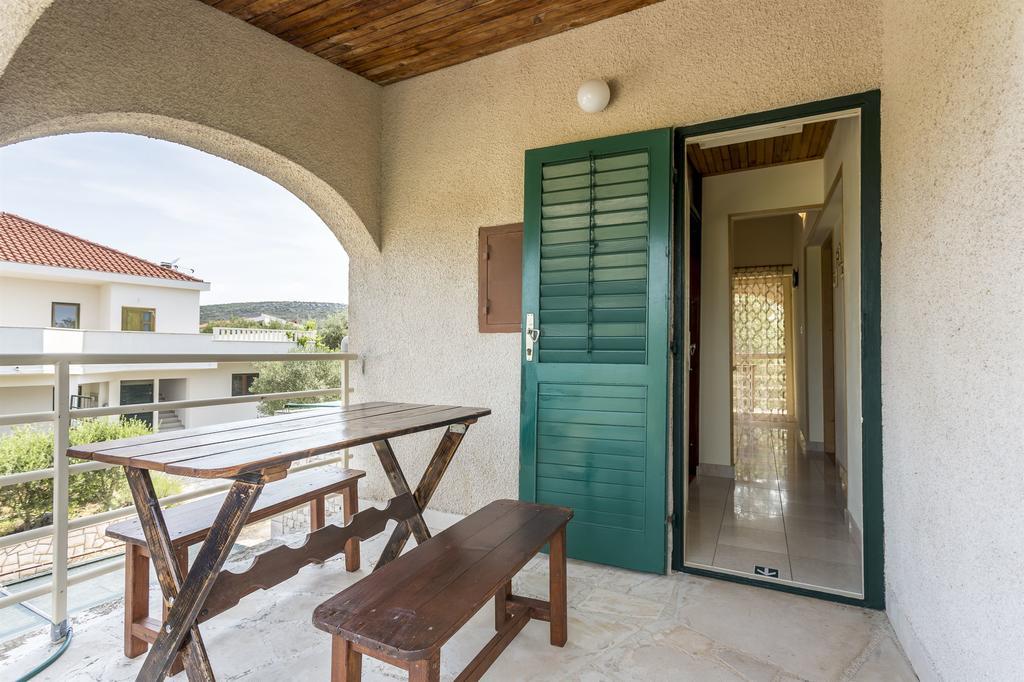 Apartment Srecko Vinišće 외부 사진