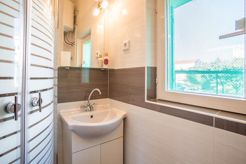Apartment Srecko Vinišće 외부 사진